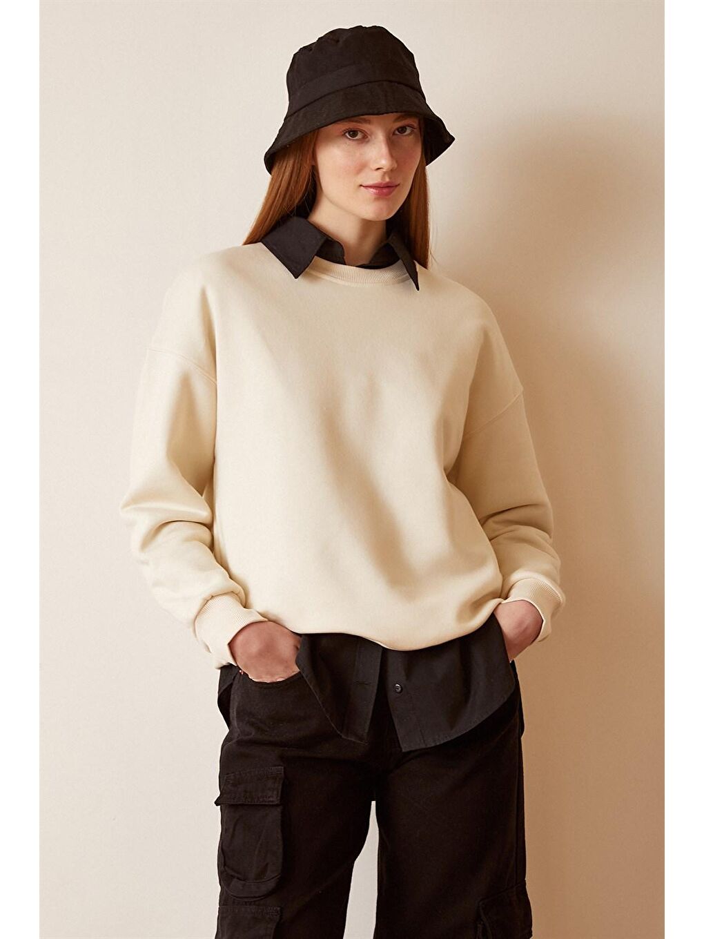 Ekru Bisiklet Yaka Sweatshirt-2