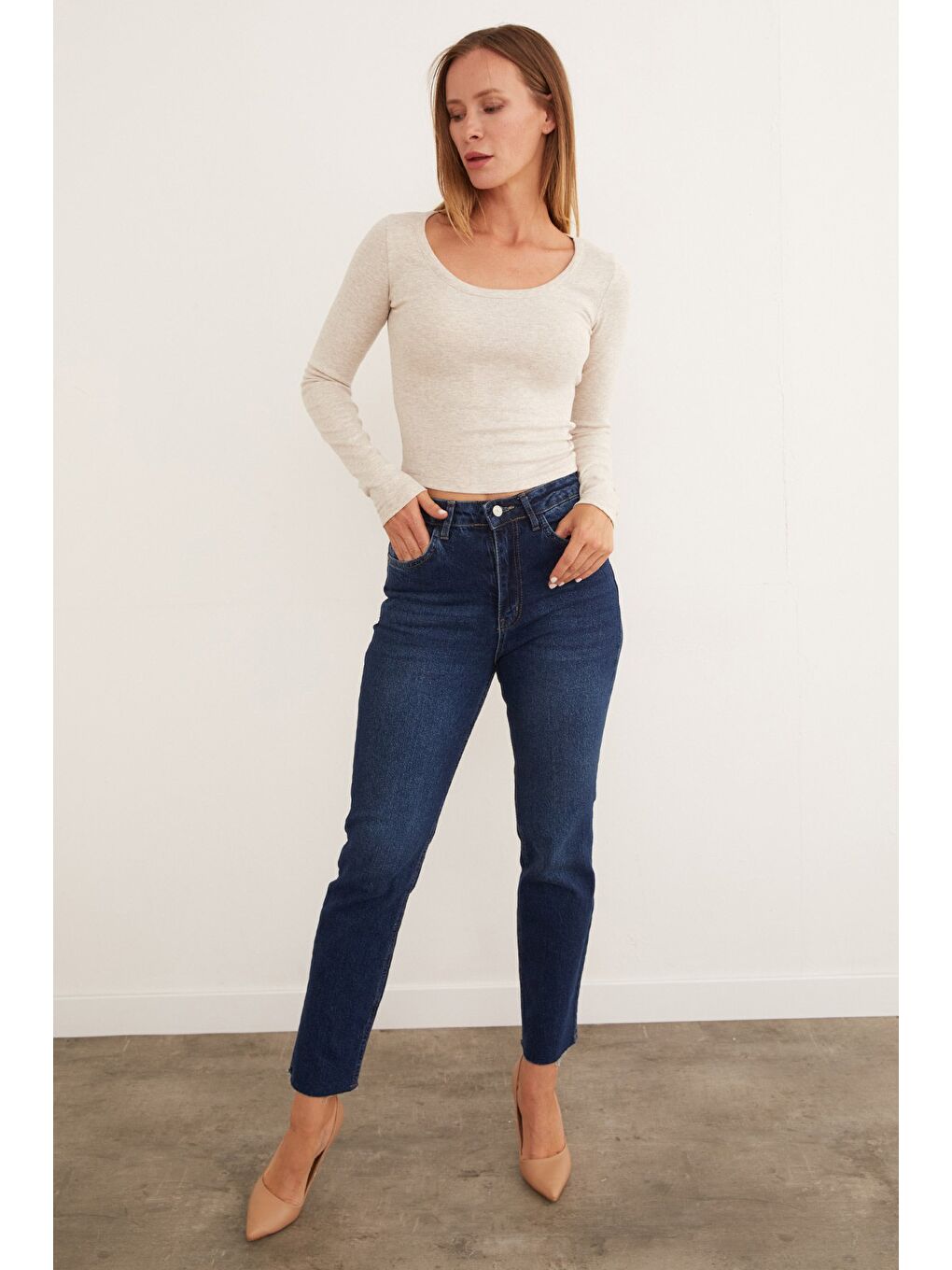 Bej Basic U Yaka Modal Bluz-2