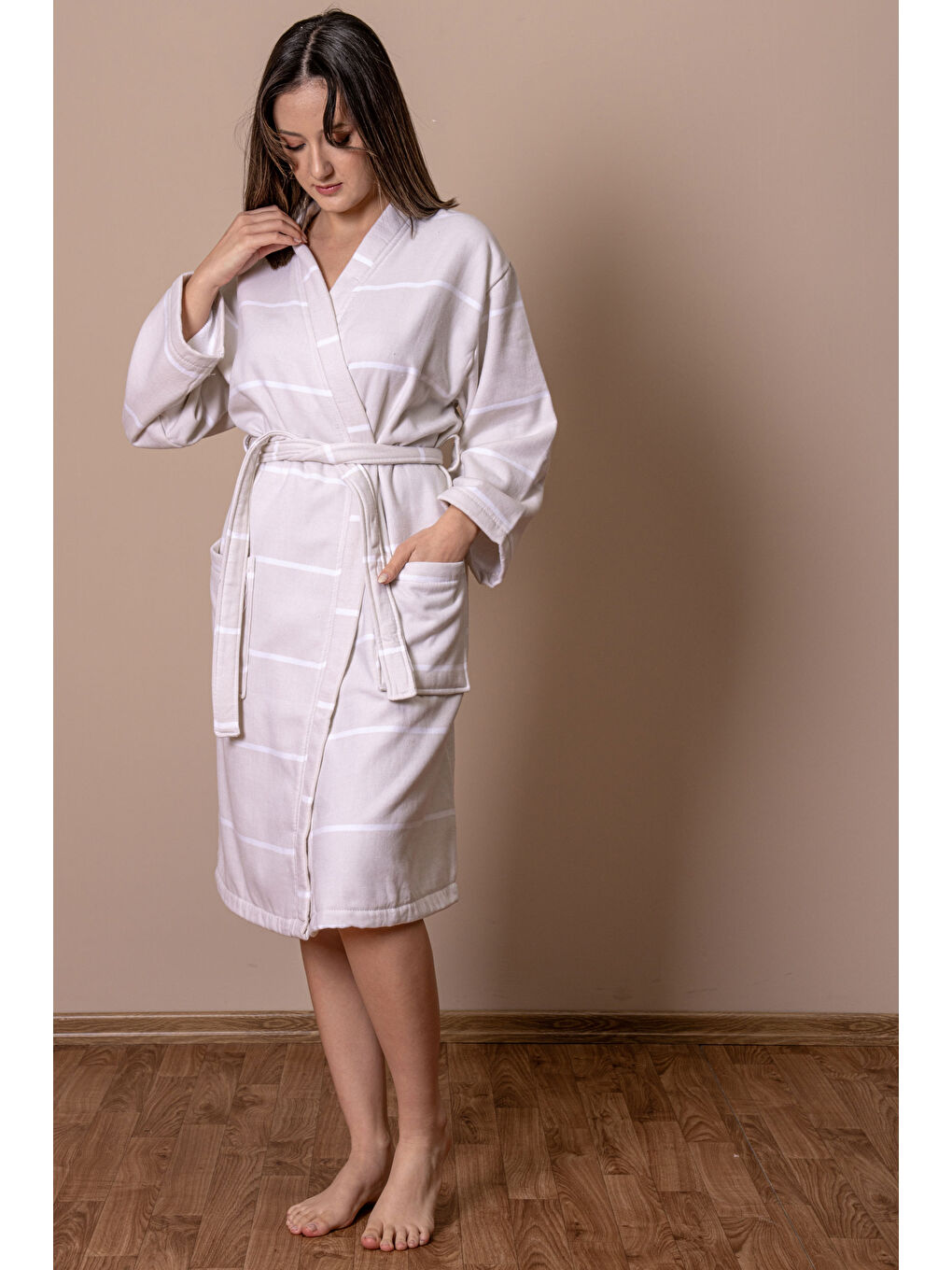 Ekru İhracat Fazlası Stok Pamuklu Çizgili Peştamal Bornoz – Hafif Dokuma – Unisex – Standart Beden-1