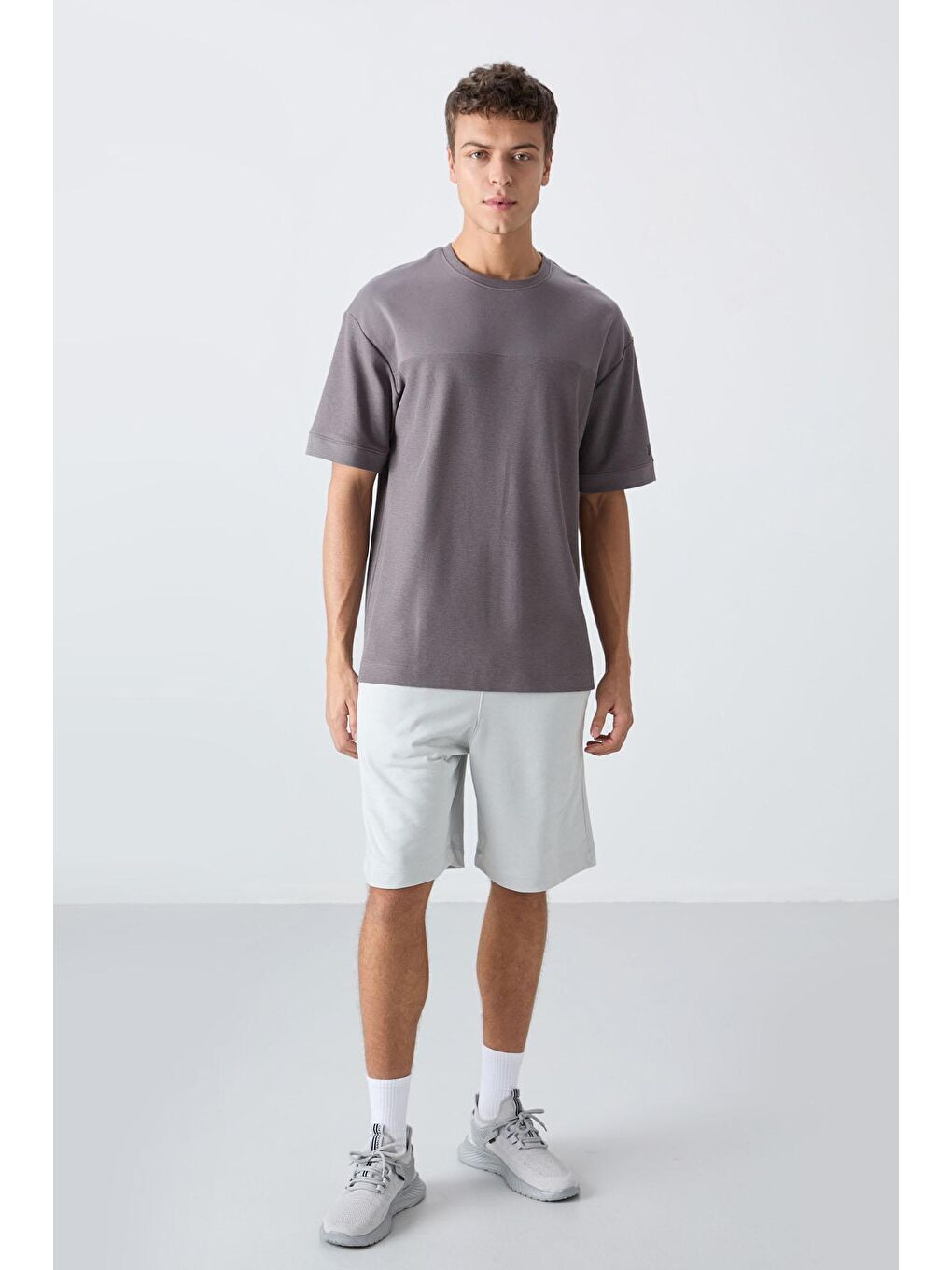 TOMMYLIFE Koyu Gri Pamuklu Kalın Yüzeyi Dokulu Oversize Fit Basic Erkek T-Shirt - 88340 - 2