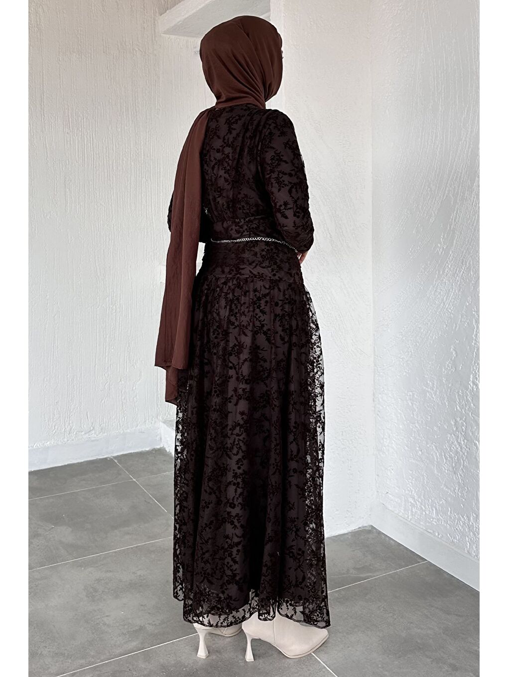 Kahverengi Kadın Astarlı Flok Baskılı Tesettür Elbise-7