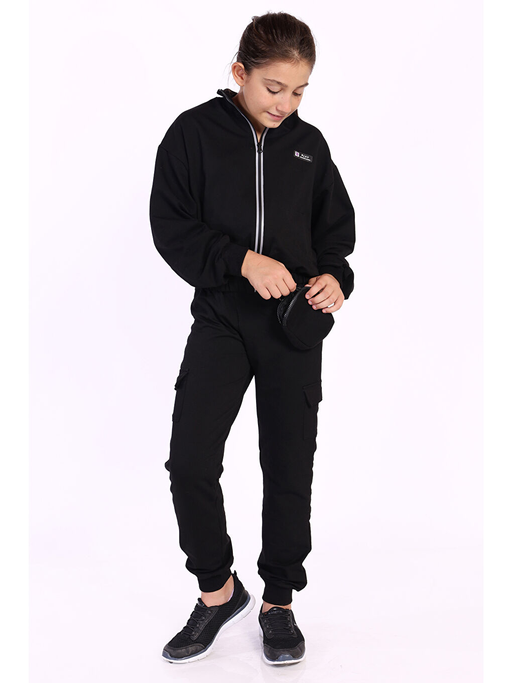 Siyah Kız Çocuk Cüzdan Detaylı Eşofman Takımı