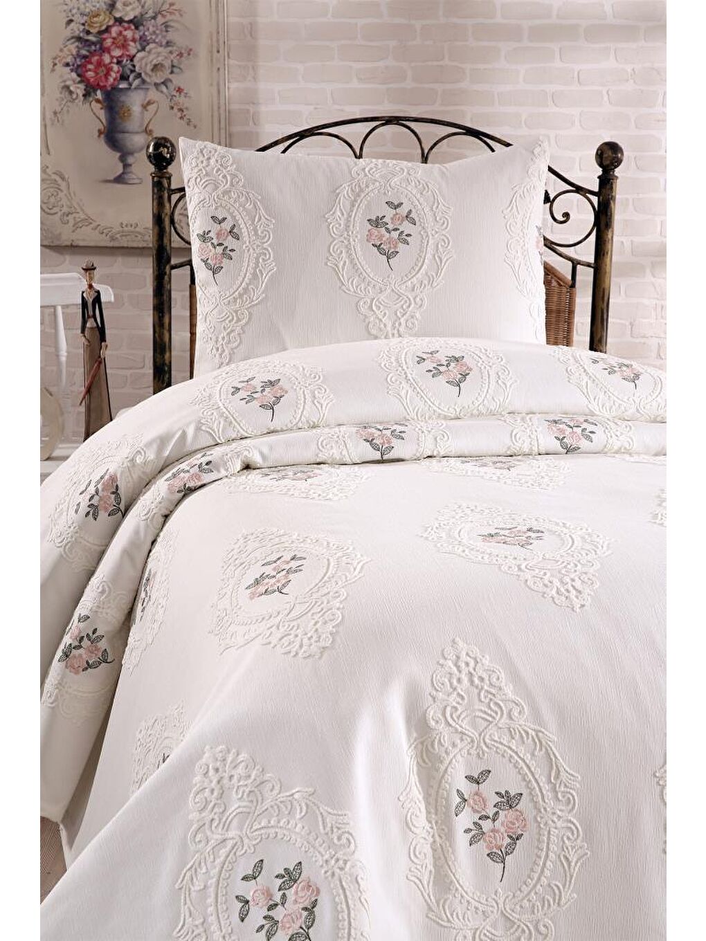 Ekru Gardenlove Nakışlı Şönil 2 Parça Tek Kişilik Yatak Örtüsü Krem-2