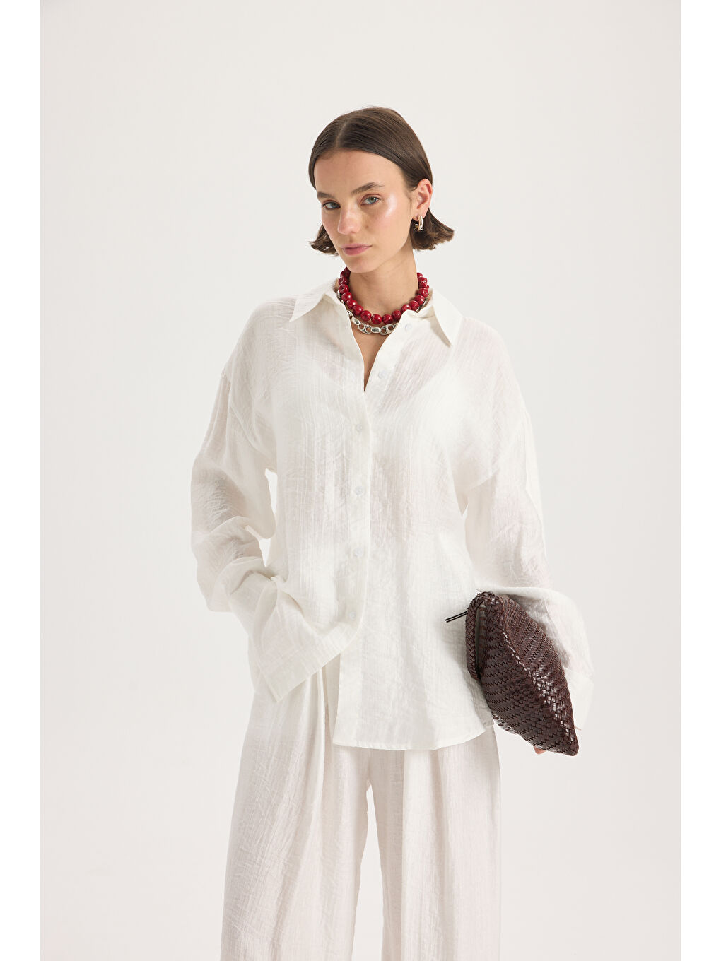 Yovena Düğme Detay Ekru Oversize Gömlek