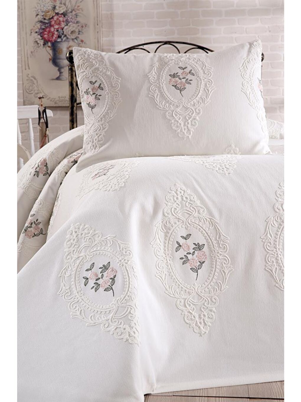 Ekru Gardenlove Nakışlı Şönil 2 Parça Tek Kişilik Yatak Örtüsü Krem-5