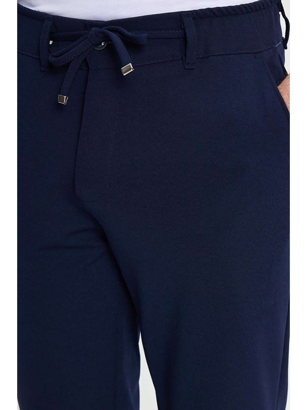 Erkek Slim Fit Dar Kesim Beli Lastikli Bağcık Detaylı Lacivert Pantolon-1