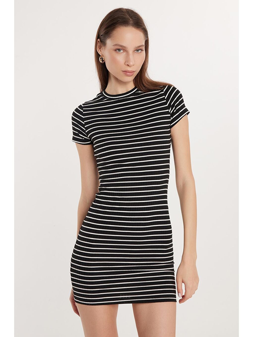 Karışık Kadın Slim Fit Dar Kesim Kısa Kollu Bisiklet Yaka Çizgili Elbise