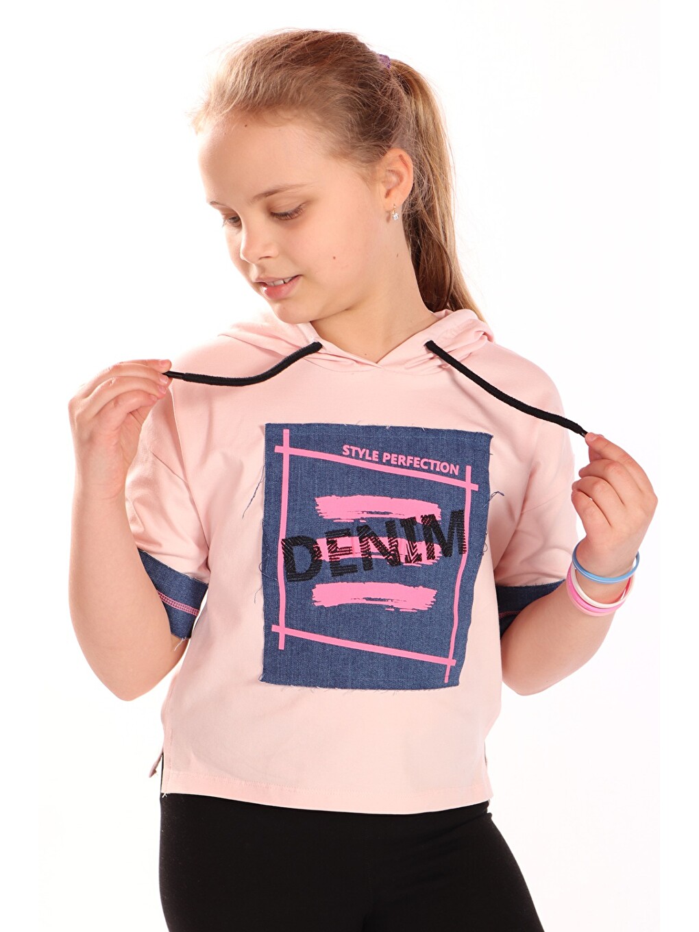 Pembe Kız Çocuk Denım Baskılı Kapüşonlu Tişört