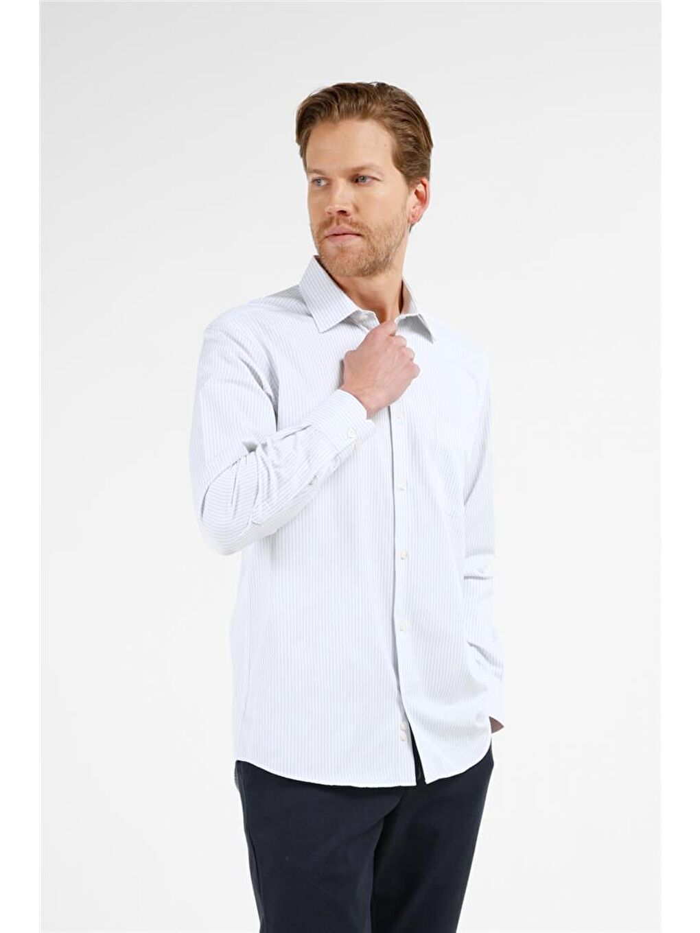 Beyaz - Gri Çizgili Desen Sert Yaka Uzun Kol Cepli Comfort Fit Pamuklu Gömlek 1004255275-2