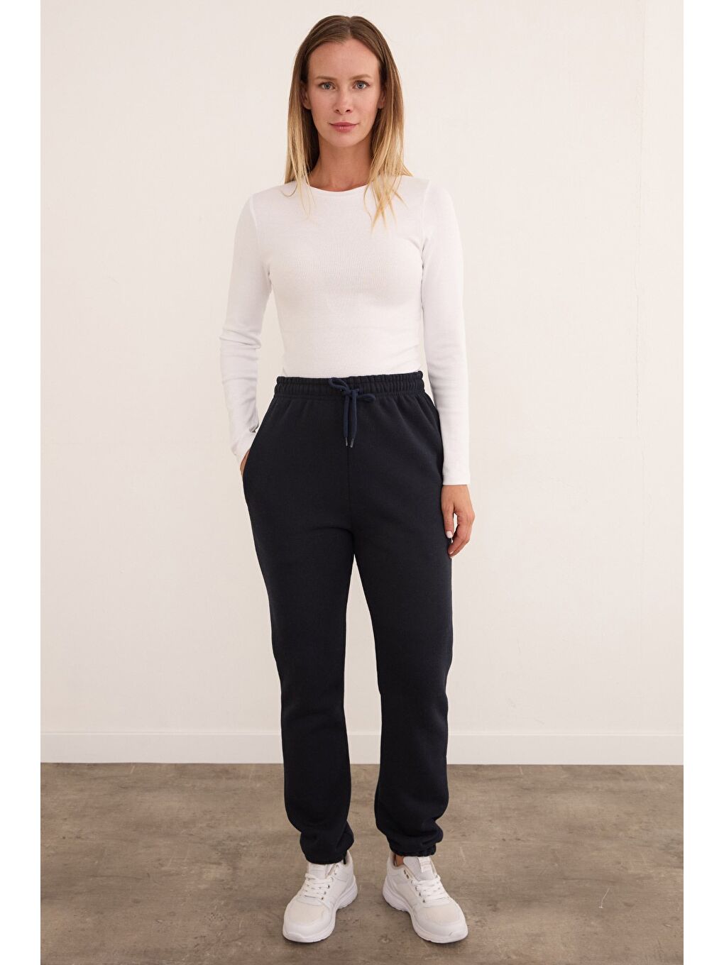 Lacivert 3 İplik Beli Bağlamalı Jogger Eşofman Altı-1