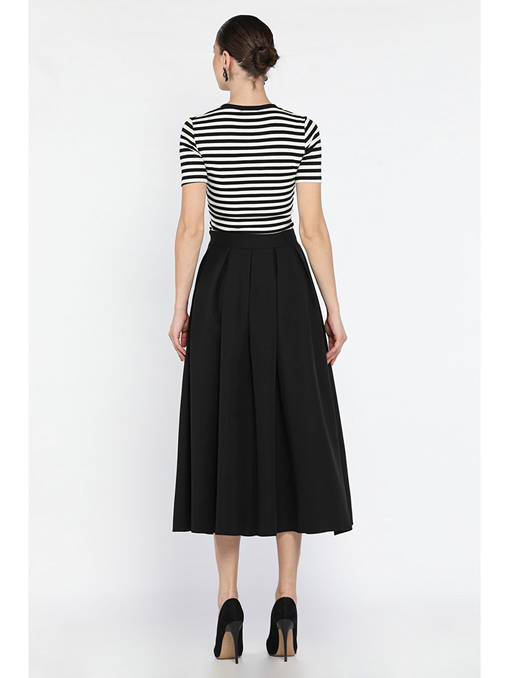 Siyah Kadın Yan Fermuarlı Pileli Etek-2