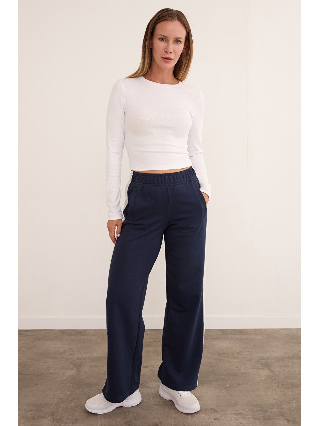 Lacivert Yanları Şeritli Palazzo Eşofman Altı-3