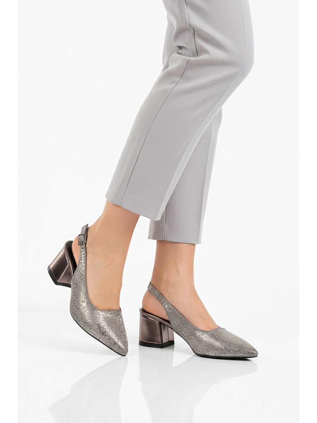 Gri Platin Simli Topuklu Kadın Abiye Ayakkabı 417688 Z