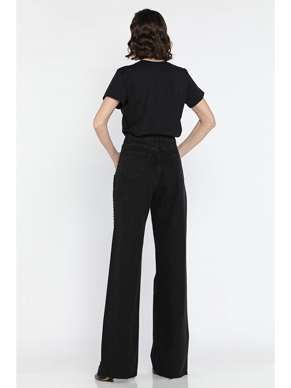 Siyah Kadın Kesik Paça Taş İşlemeli Jean Pantolon-2