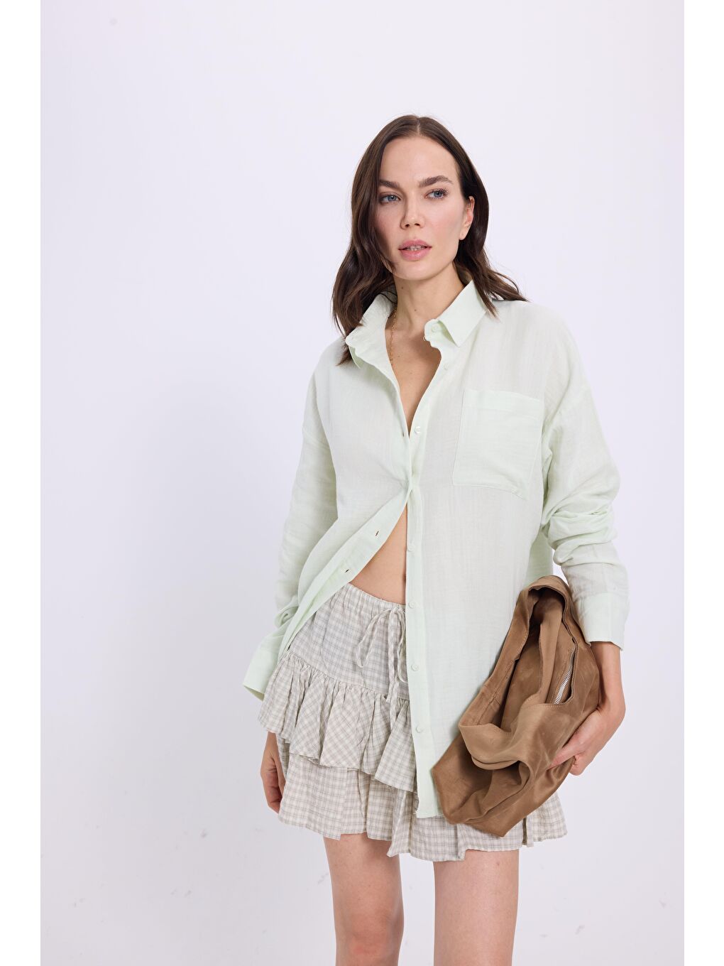 Karışık Kadın Oversize Geniş Kesim %100 Pamuk Müslin Kumaş Uzun Kollu Cepli Dokulu Açık Mint Gömlek-1