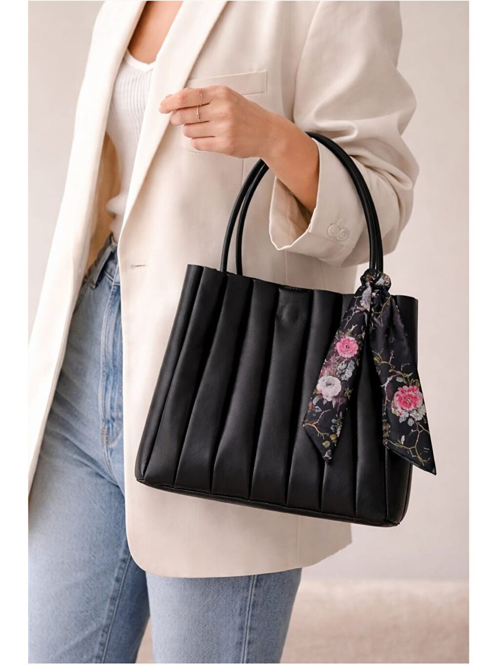 Siyah Kadın Piliseli Omuz Çantası ve Cüzdan Seti - Desenli Eşarp Detaylı El ve Kol Çantası 12675-3