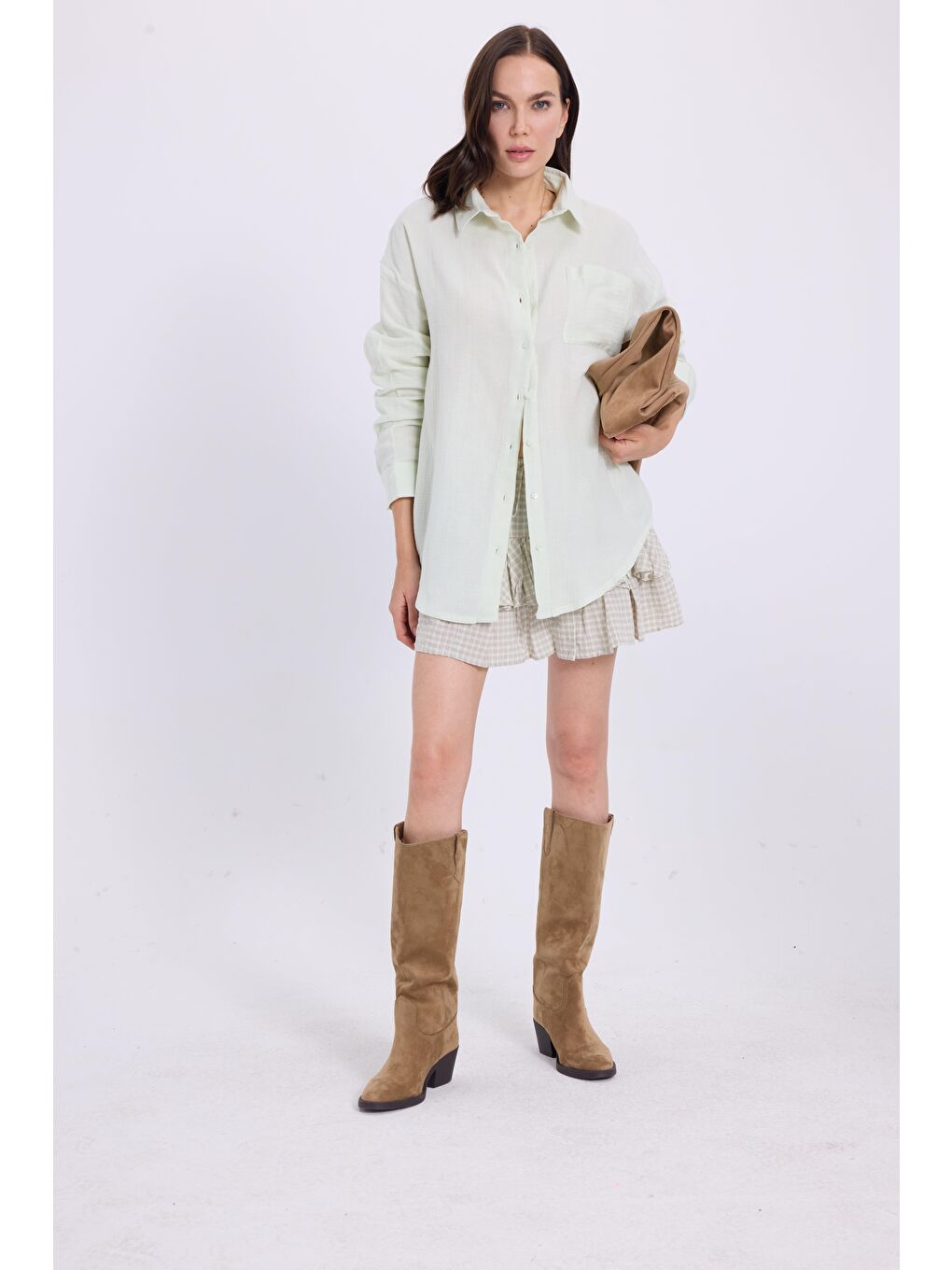 Karışık Kadın Oversize Geniş Kesim %100 Pamuk Müslin Kumaş Uzun Kollu Cepli Dokulu Açık Mint Gömlek-3