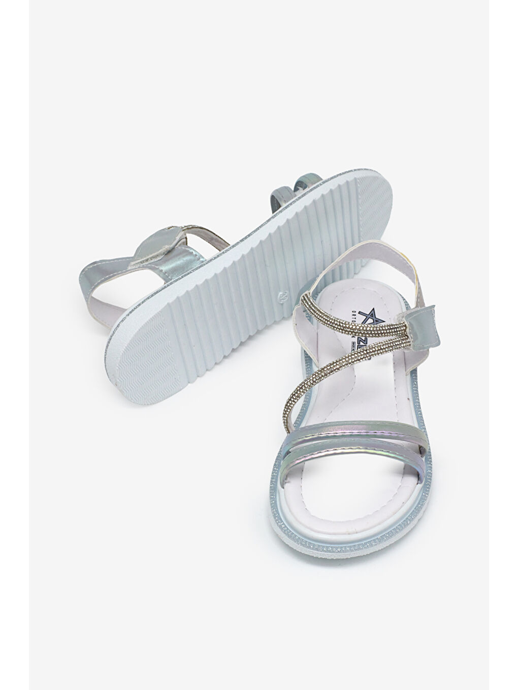 Gri Çocuk Unisex Gümüş Çocuk Sim Detaylı Sandalet-2