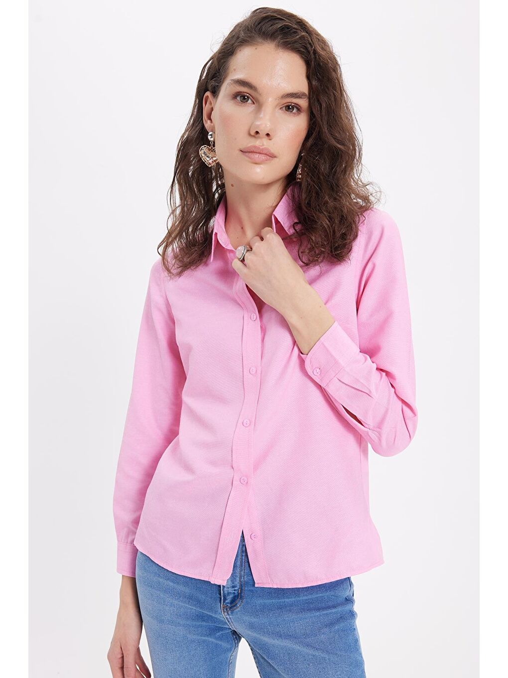 Kadın Slim Fit Dar Kesim Uzun Kollu Pamuklu Vücuda Oturan Dokulu Pembe Basic Gömlek