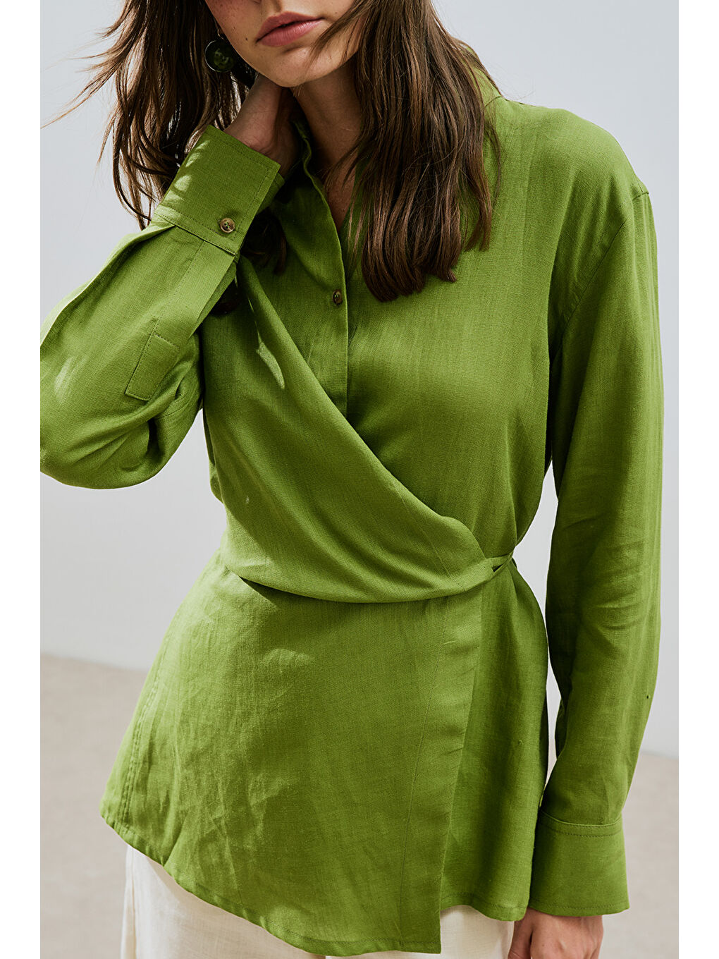Keten Bağlama Detaylı Gömlek Fıstık Yeşili-1