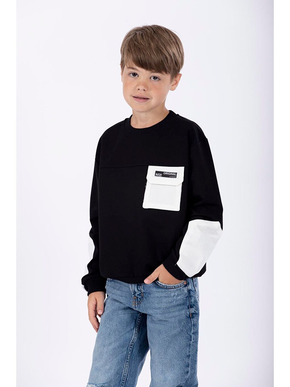 Siyah Bisiklet Yaka Erkek Çocuk Cep Detaylı Sweatshirt
