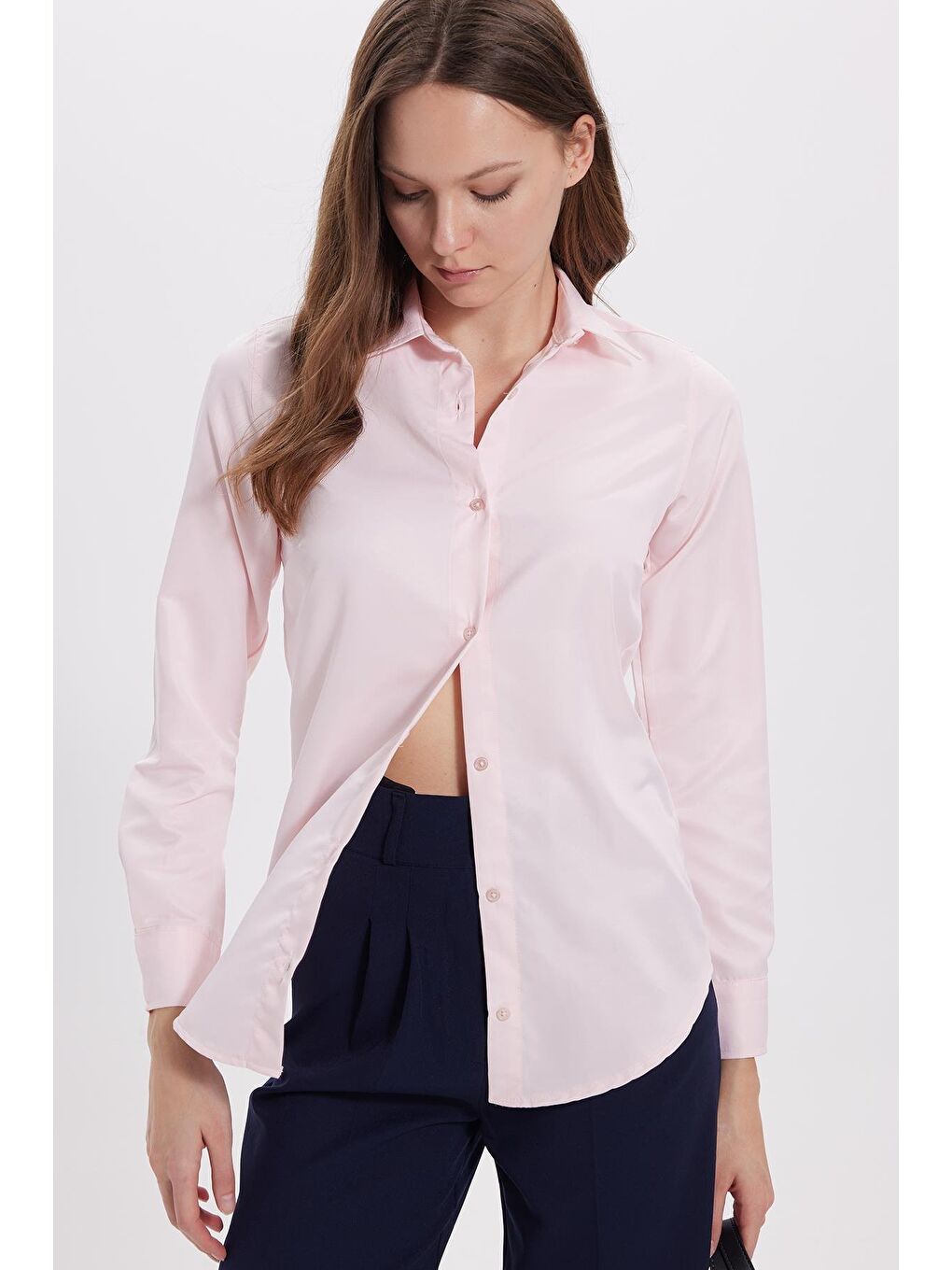 Kadın Slim Fit Dar Kesim Vücuda Oturan Uzun Kollu Pembe Basic Gömlek-1