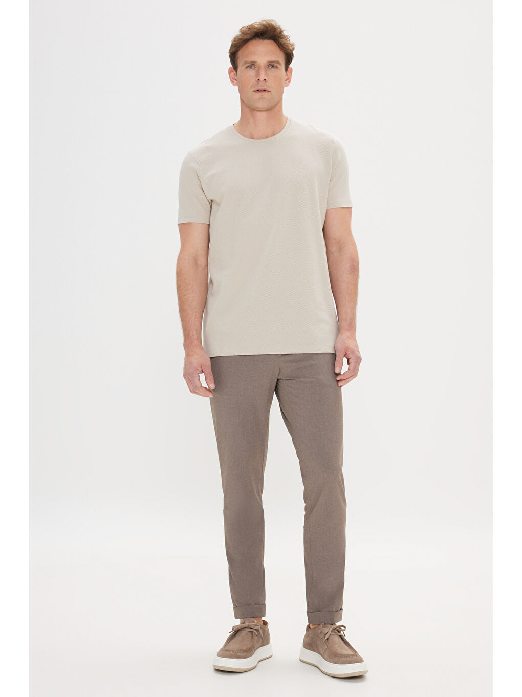 Erkek Bej Slim Fit Dar Kesim Bisiklet Yaka Kısa Kollu Yumuşak Tuşeli Basic Tişört-1