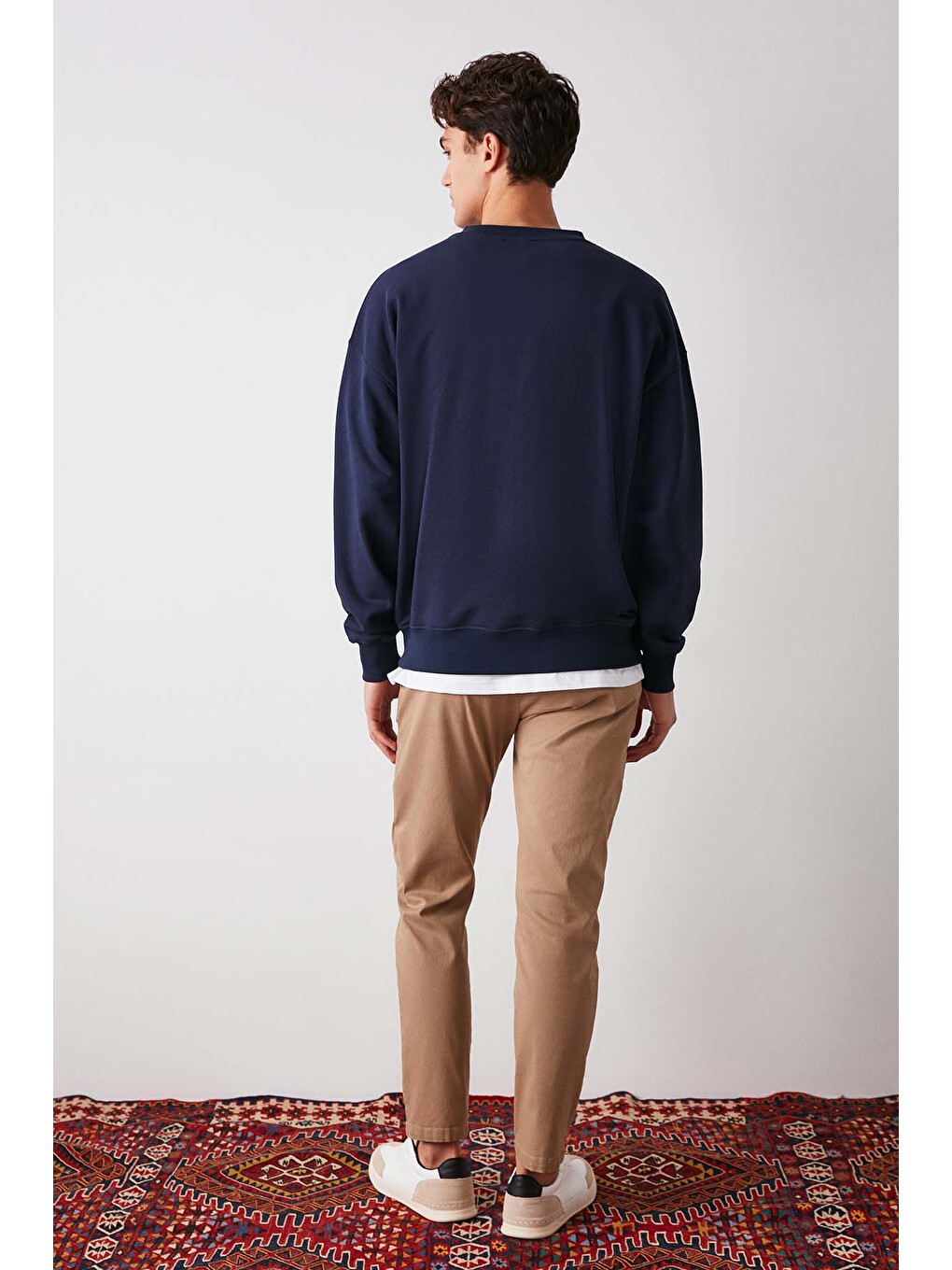 Off Erkek Organik Pamuklu Yazı Nakış Detaylı V Yakalı Içi Polarsız Oversize Lacivert Sweatshirt-5