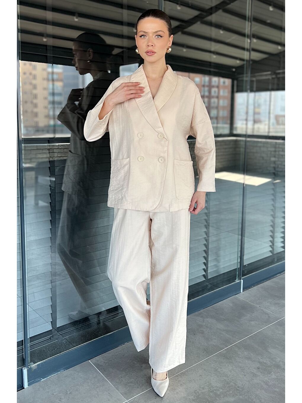 Bej Kadın Kruvaze Yaka Ceket Pantolon İkili Takım-1