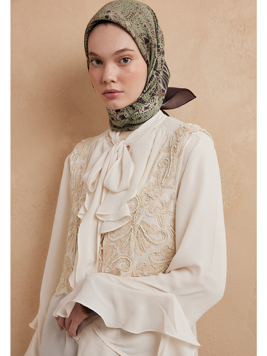 Kahverengi Eliza Desen Pamuk İpek Eşarp Kahve-2