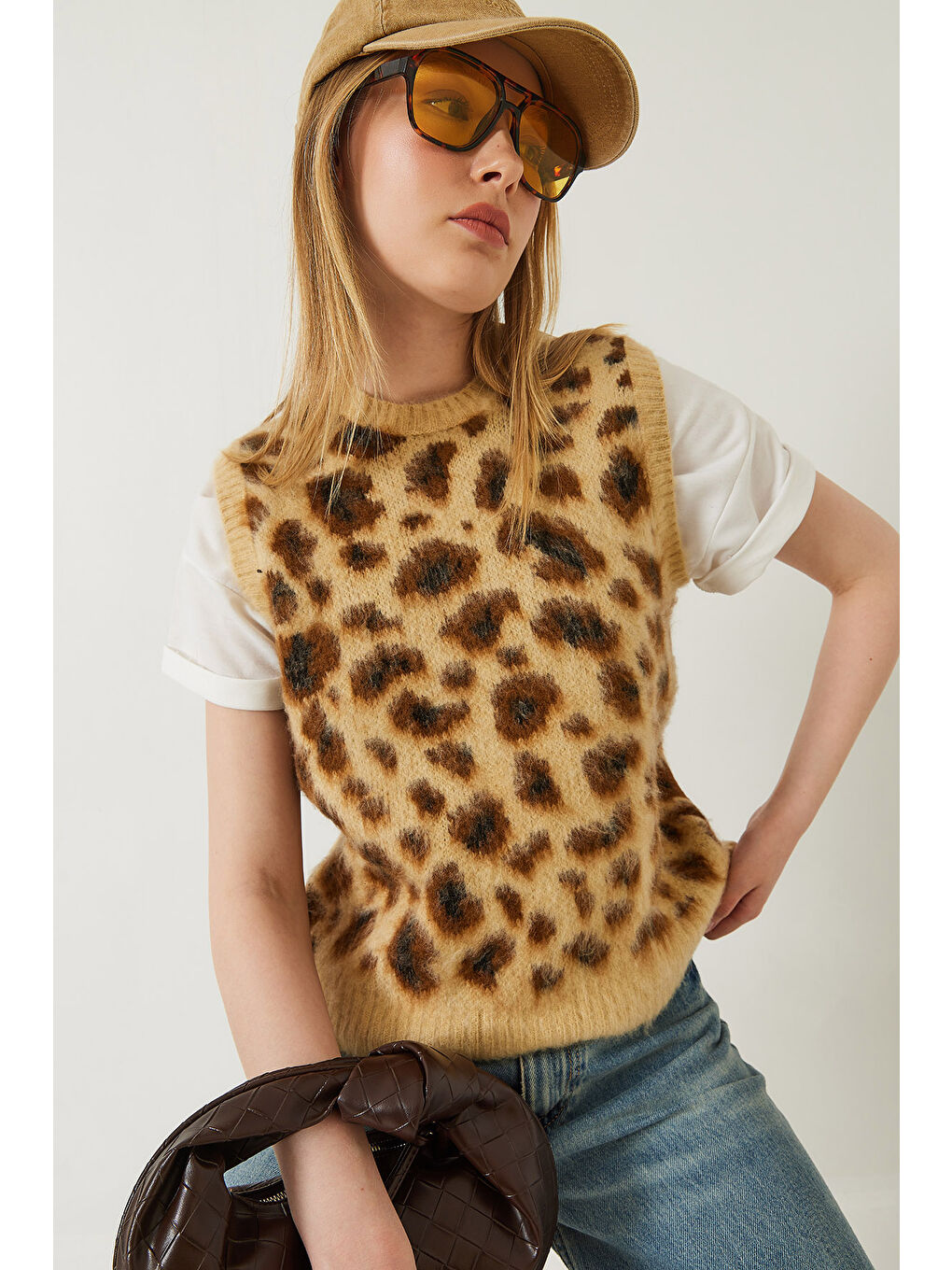 Sarı Kadın Şardonlu Leopar Desenli Süveter
