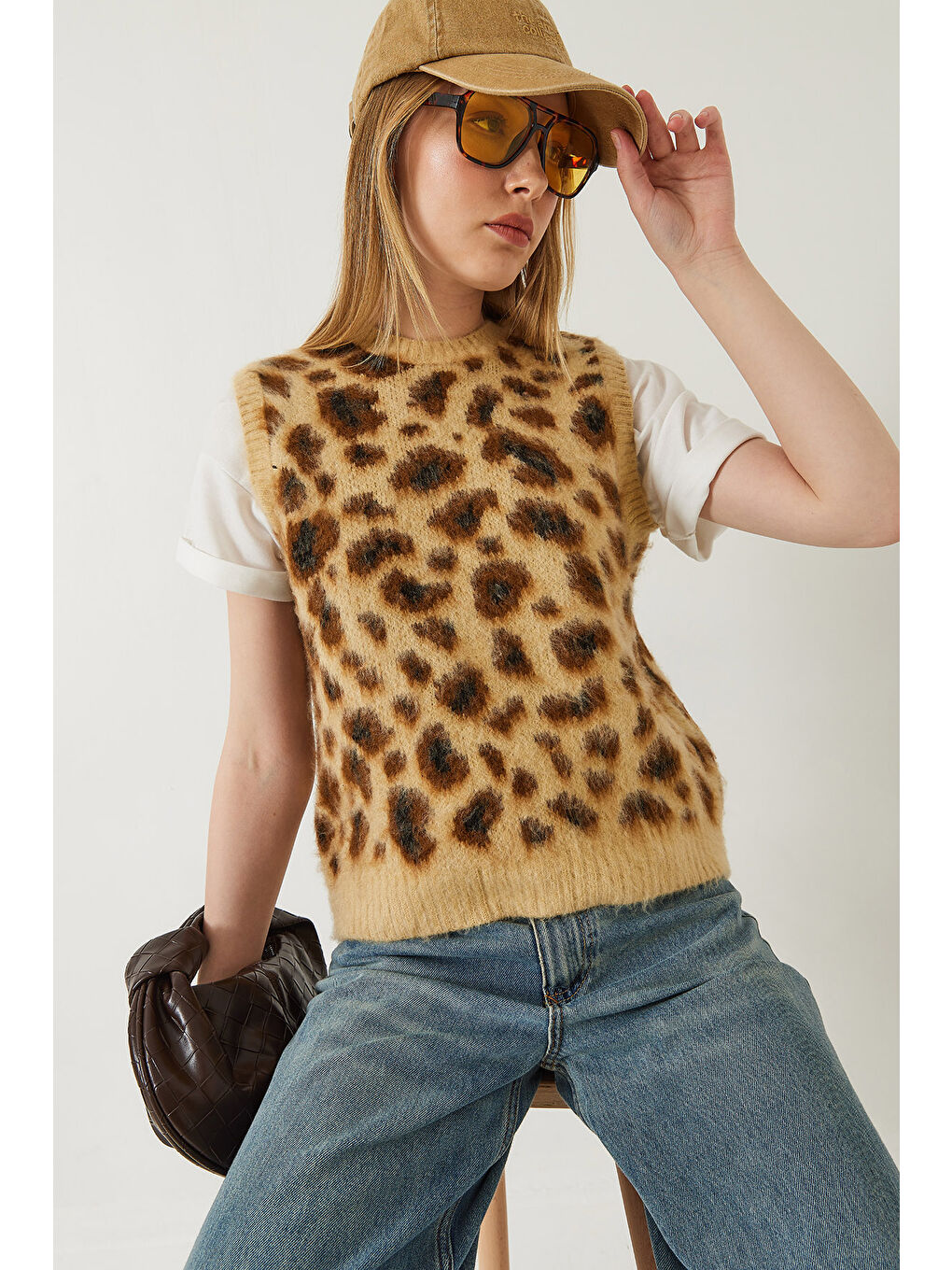 Sarı Kadın Şardonlu Leopar Desenli Süveter-2