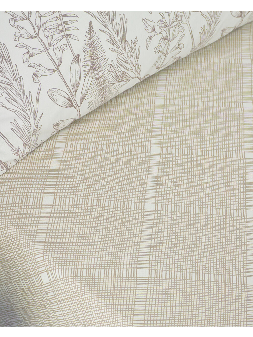 Botanical Spring Kolay Ütülenir Çift Kişilik Nevresim Takımı 200x220 cm Bej-5