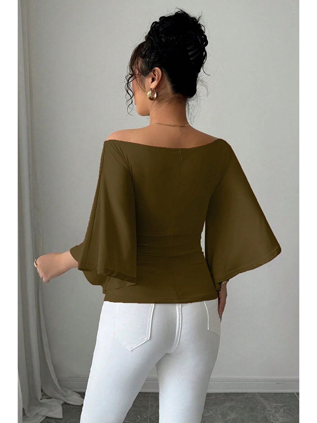 Haki Kadın Kayık Yaka Flare Kol Drapeli Fit Bluz-5