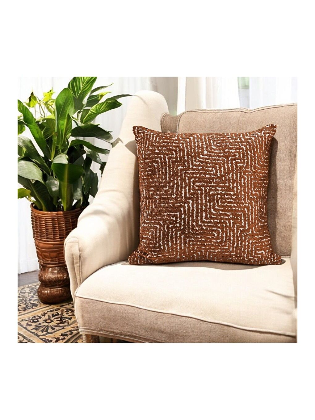 Kahverengi Labirent Desenli Kiremit Dokuma Kırlent Kılıfı 43x43 cm