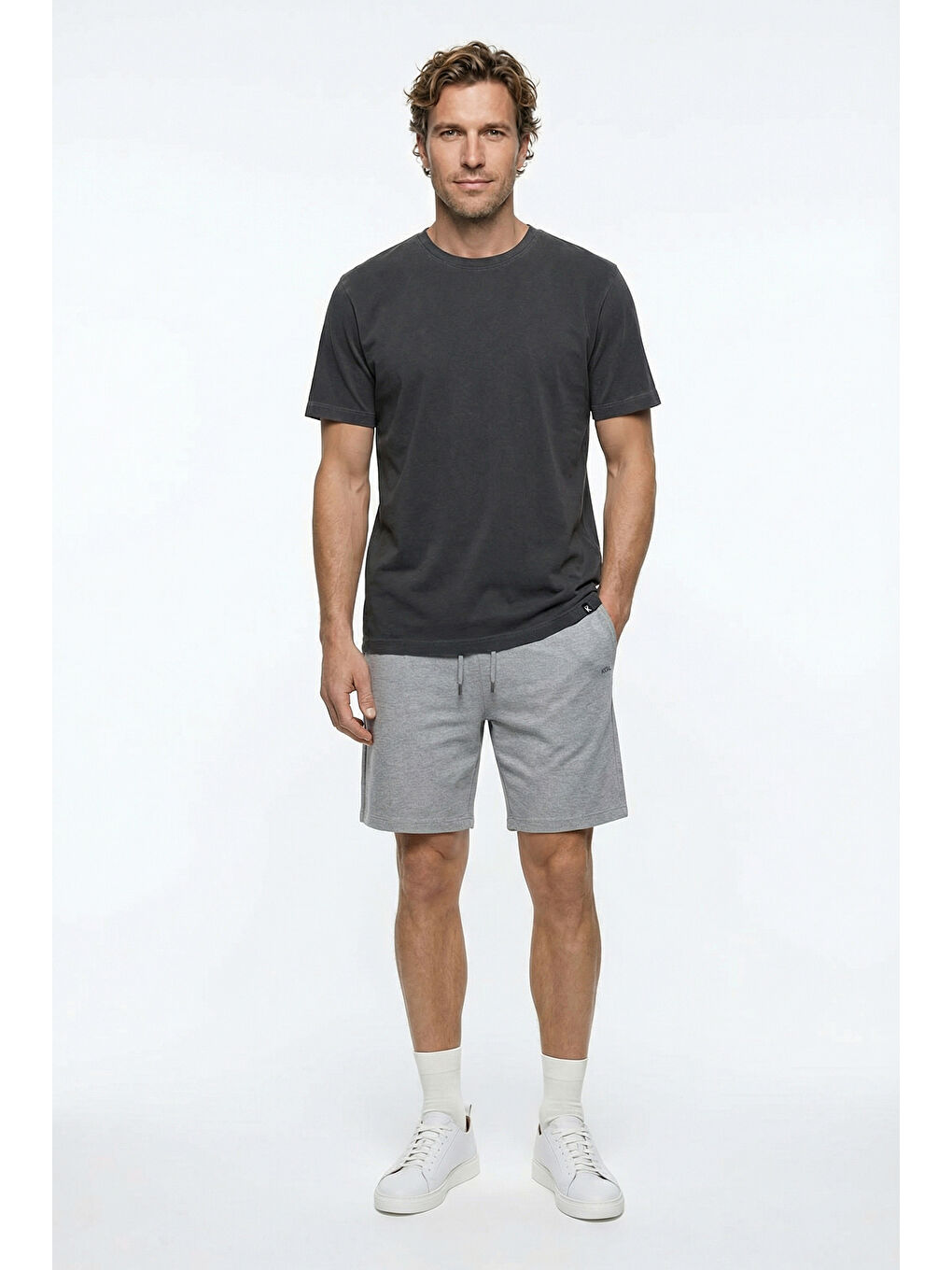 Antrasit Bisiklet Yaka Regular Fit Nefes Alabilen Pamuk Tişört-1