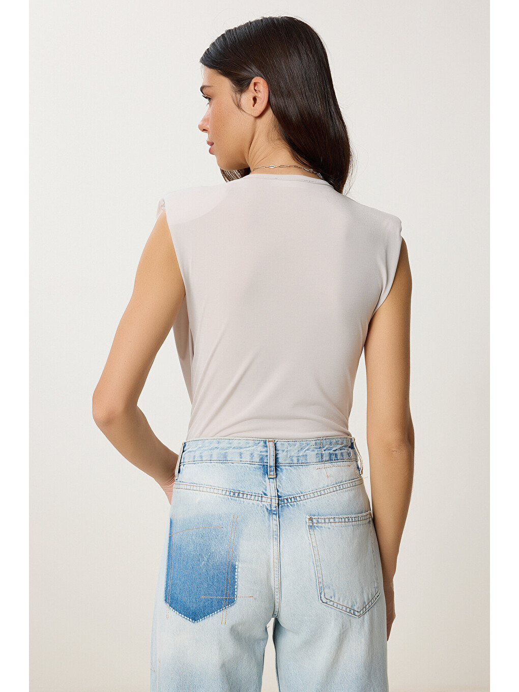 Bej Anvelop Yaka Vatkalı Çıtçıtlı Bluz BEJ LZH0001-3