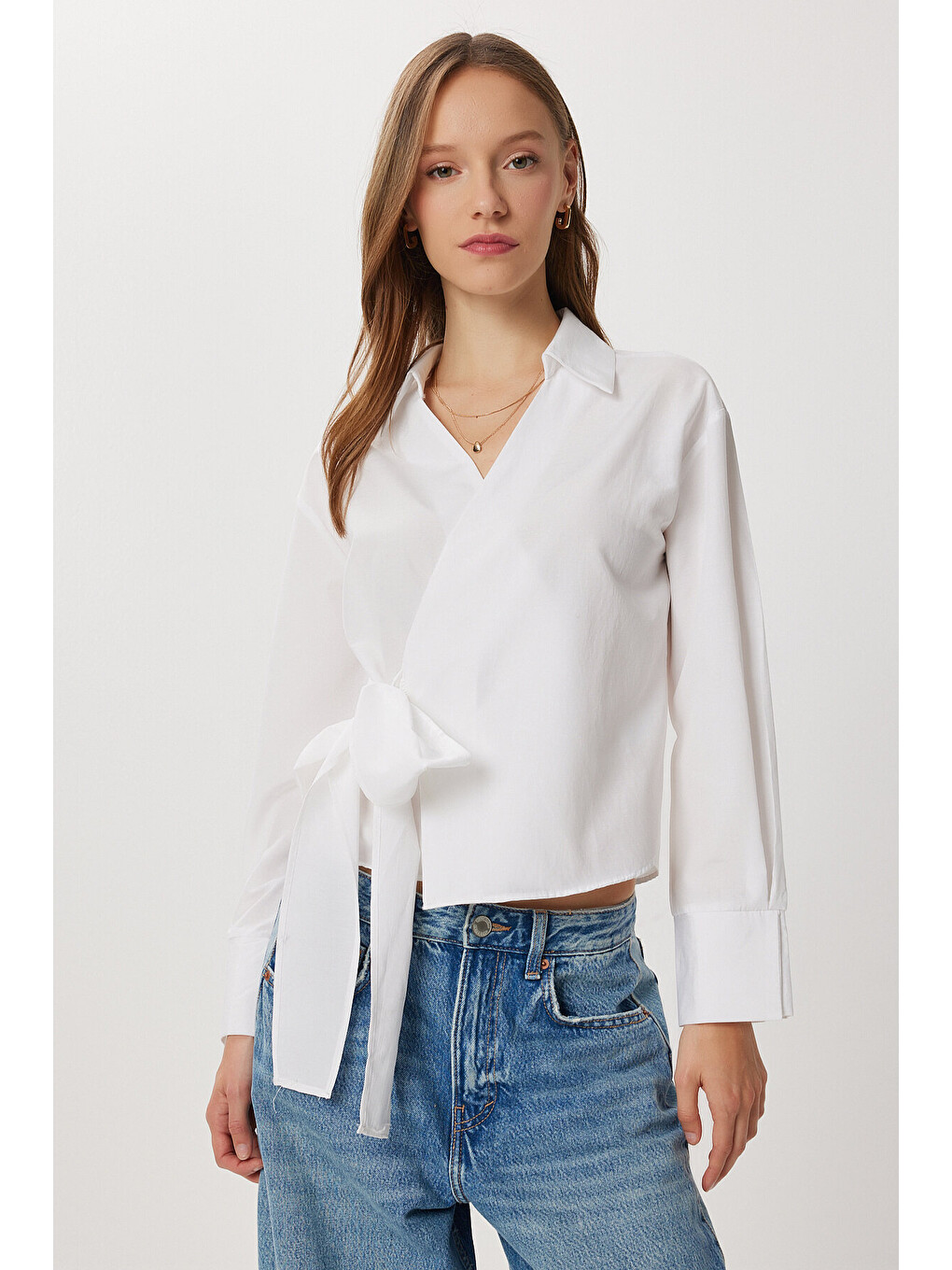 Beyaz Gömlek Yaka Anvelop Poplin Bluz BEYAZ LZV0040
