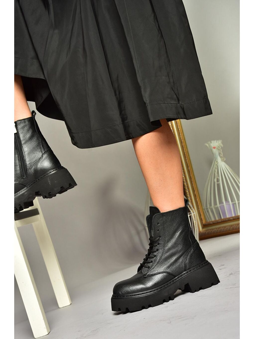 T3801700 Siyah Hakiki Deri Kadın Bot-1