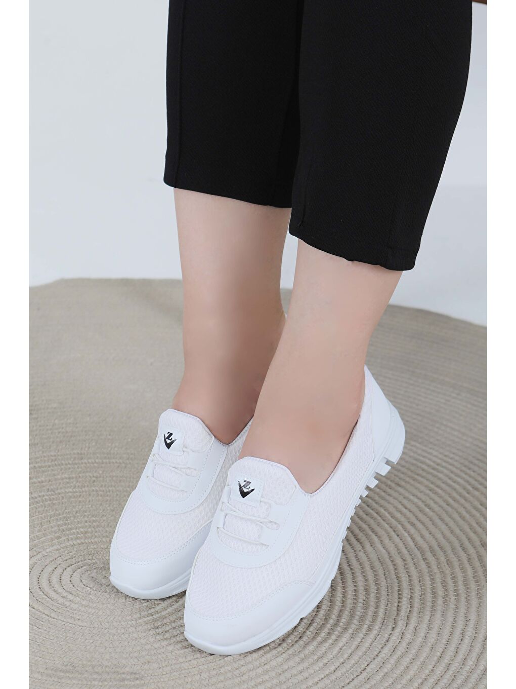 Kadın Beyaz Lastikli File Babet - 27475-1