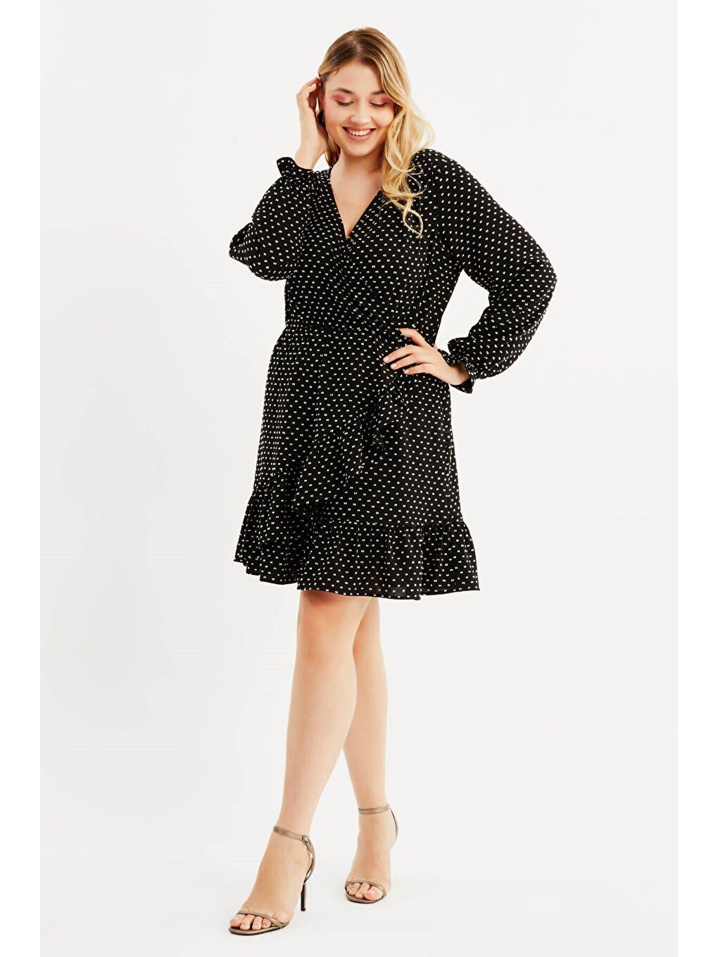 Siyah Anvelop Fırfırlı Elbise