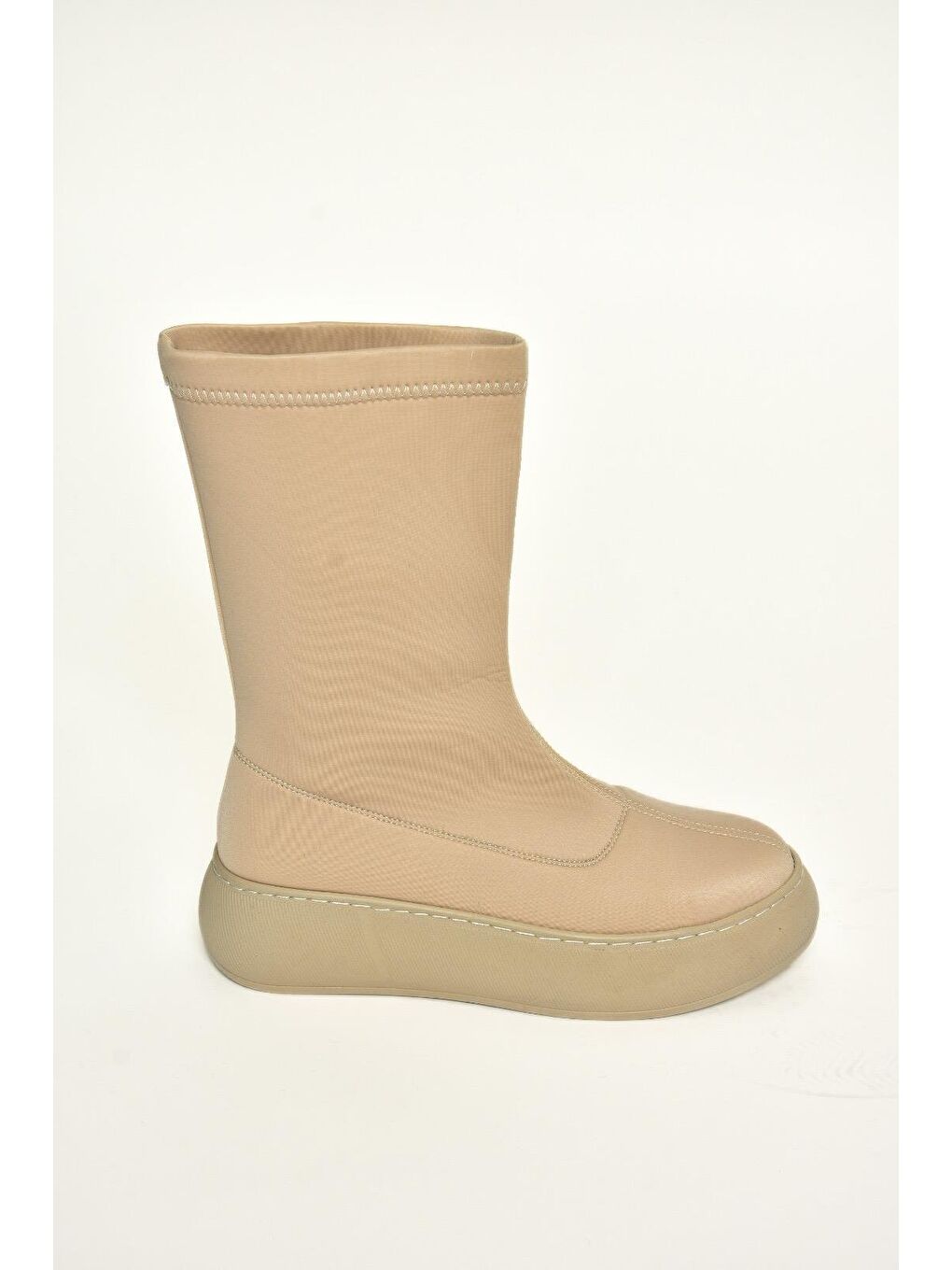 T8112309 Bej Kadın Bot-2