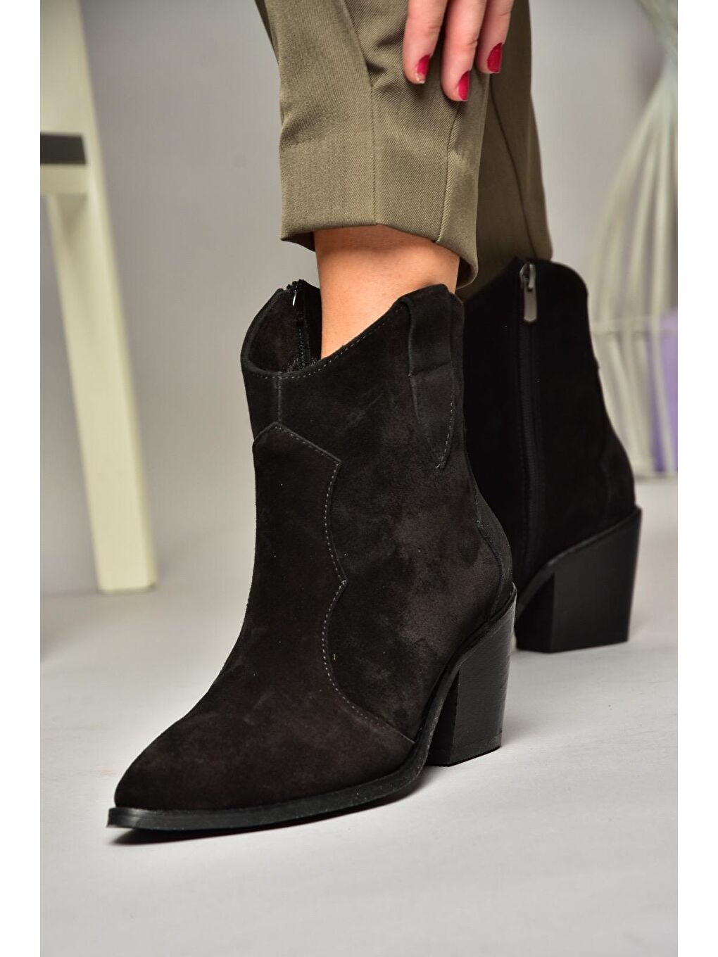 T3800825 Siyah Kadın Bot-3
