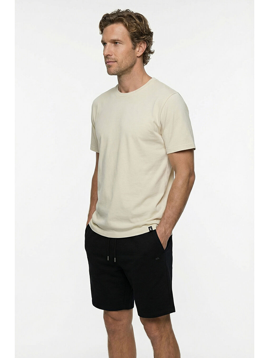 Ekru Bisiklet Yaka Regular Fit Nefes Alabilen Pamuk Tişört-1