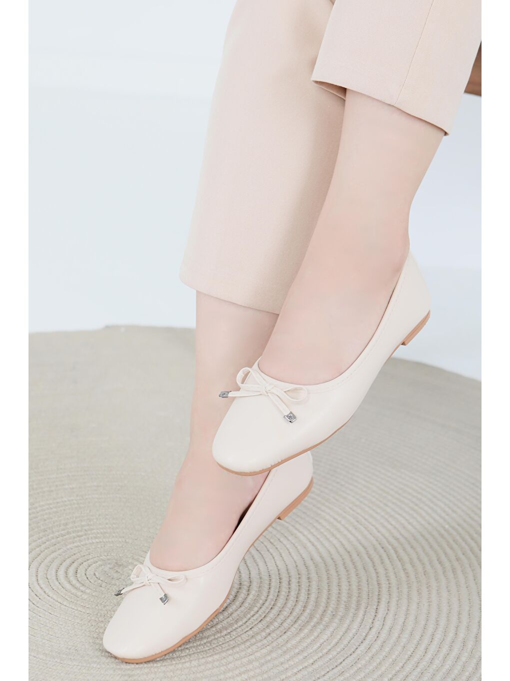 Ekru Kadın Krem Fiyonklu Babet - 27476-1