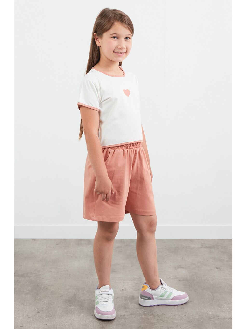 Pembe Kalp Baskılı Ribanalı Kız Çocuk Şortlu Takım-2