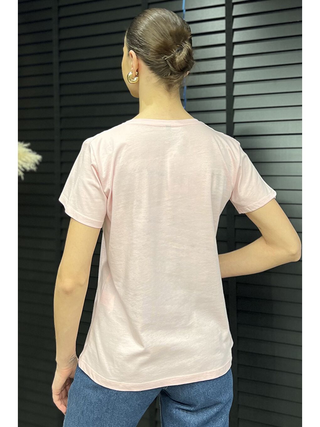 Pembe Kadın Dantel İşlemeli Bisiklet Yaka Tişört-2