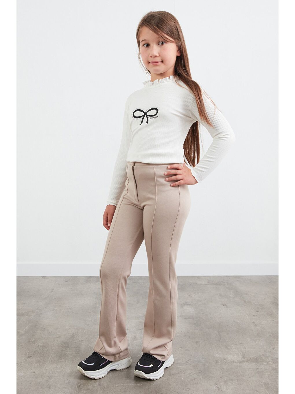 Bej Düğmeli Çimalı Flare Kız Çocuk Pantolon