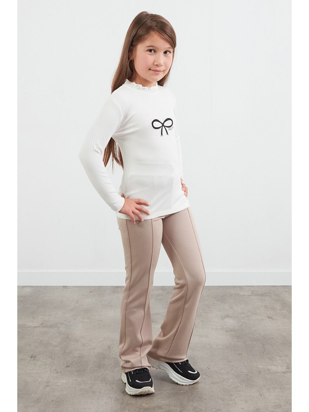 Bej Düğmeli Çimalı Flare Kız Çocuk Pantolon-2