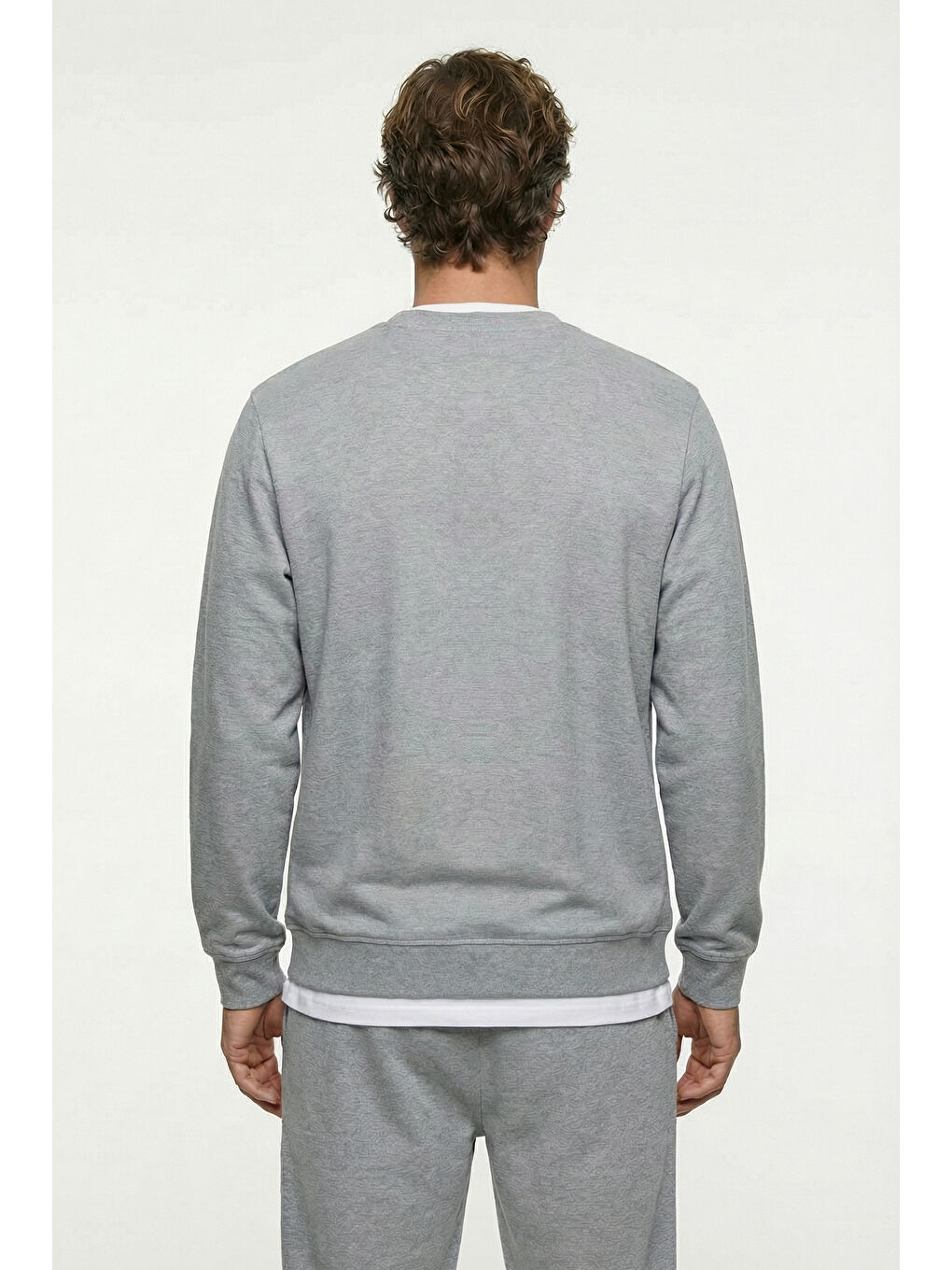 Gri Bisiklet Yaka Regular Fit Pamuklu Basic Sweatshirt-4